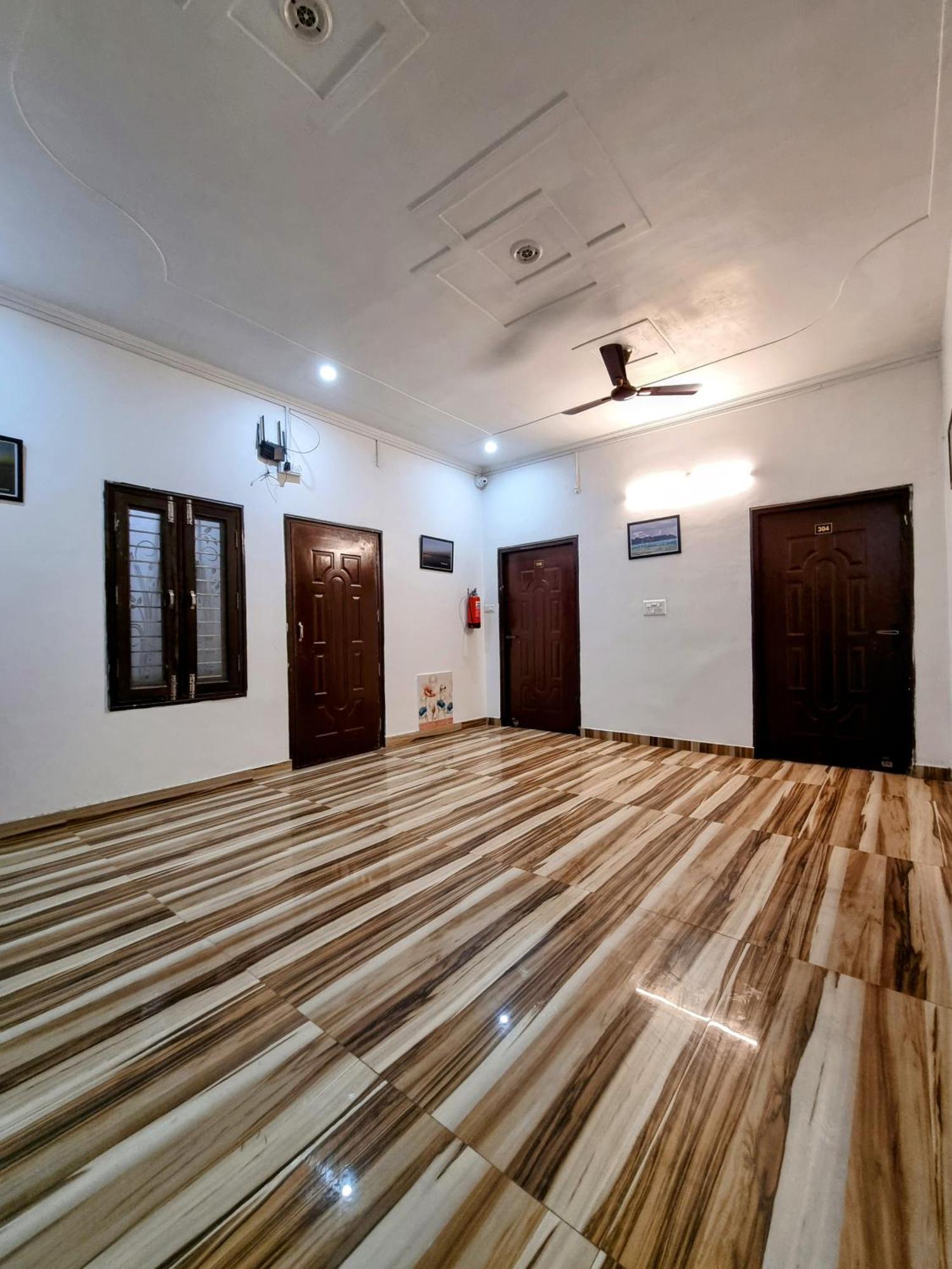 Hotel Sangam View Allāhābād Junction Екстериор снимка