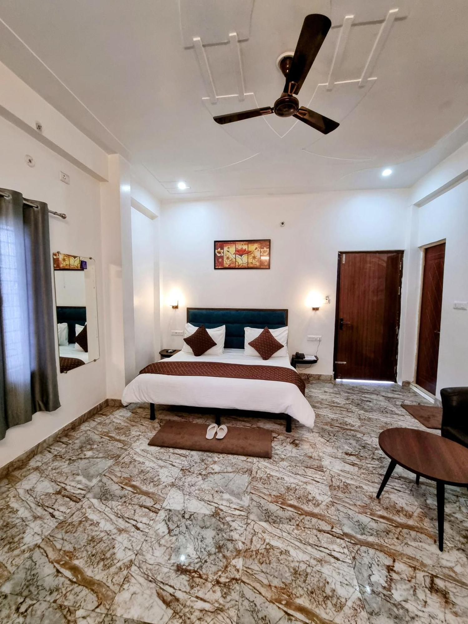 Hotel Sangam View Allāhābād Junction Екстериор снимка