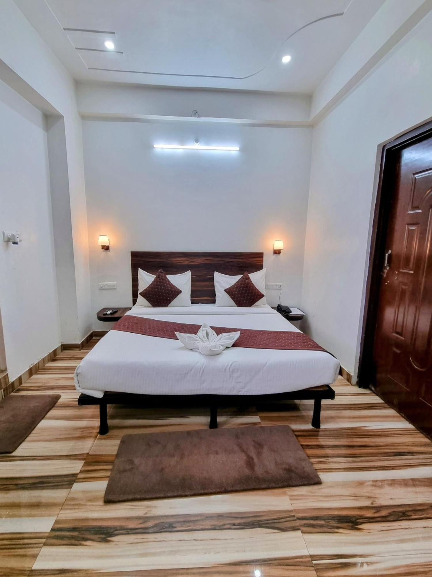Hotel Sangam View Allāhābād Junction Екстериор снимка
