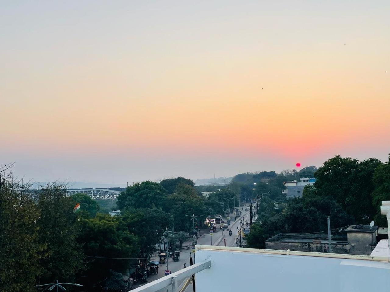Hotel Sangam View Allāhābād Junction Екстериор снимка