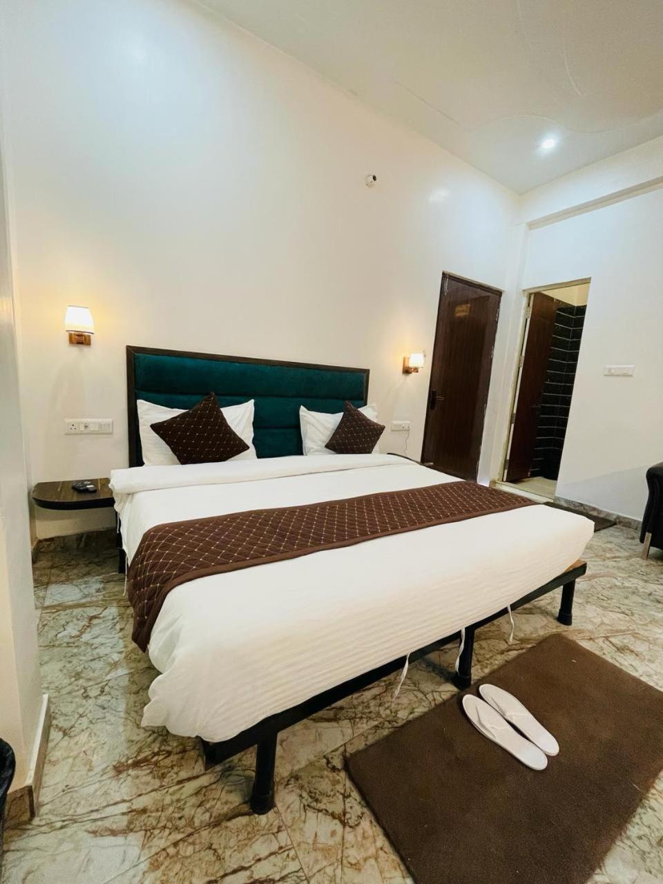 Hotel Sangam View Allāhābād Junction Екстериор снимка
