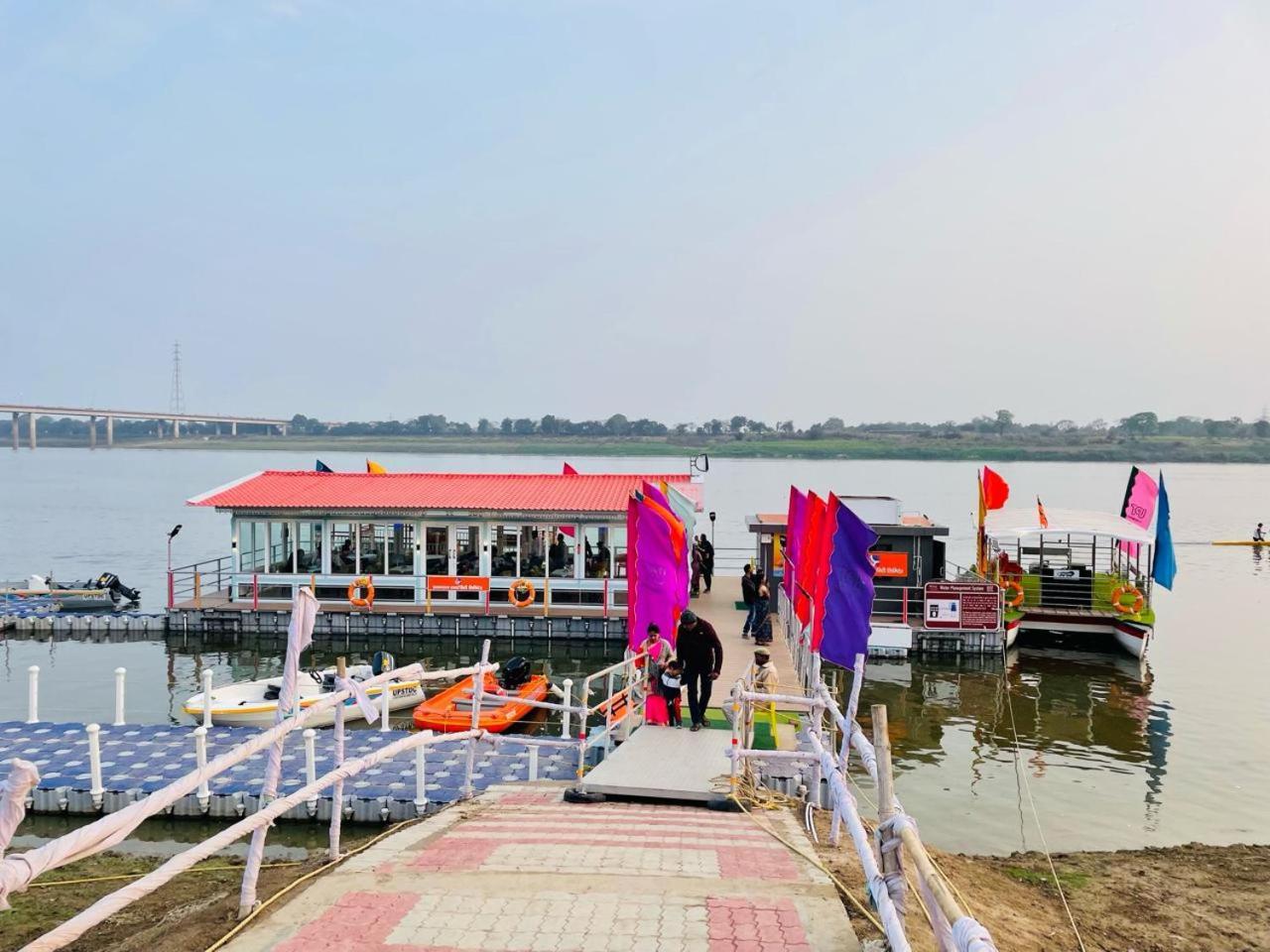 Hotel Sangam View Allāhābād Junction Екстериор снимка